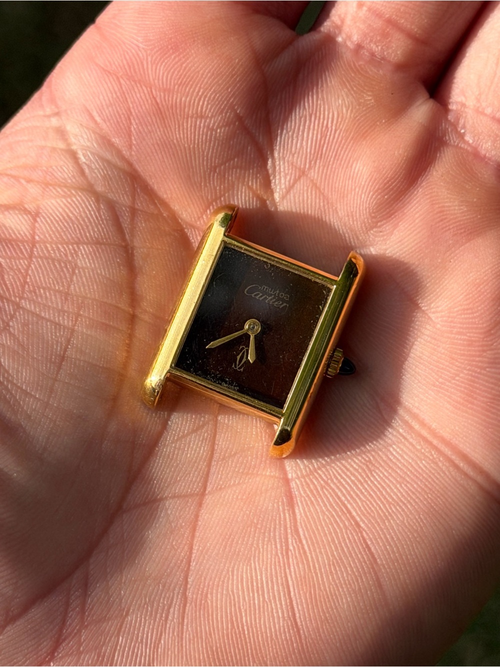Tank-style Gold Tone Watch Head - Red Dial